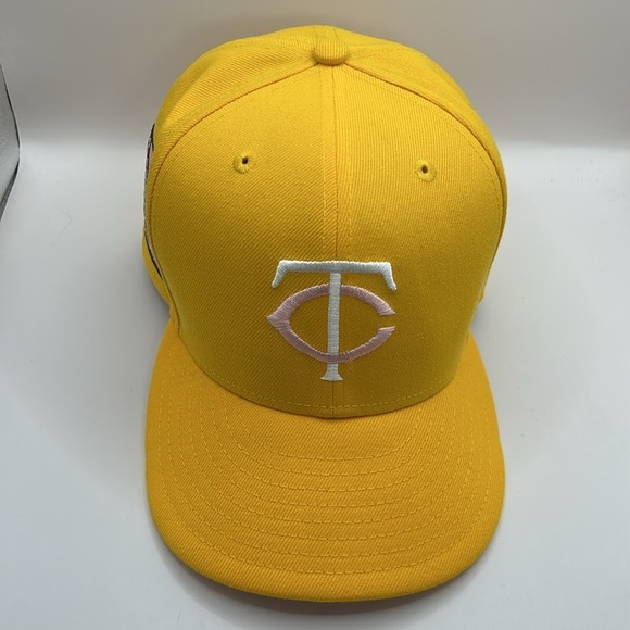 Minnesota Twins baseball hat. - Picture 4 of 12